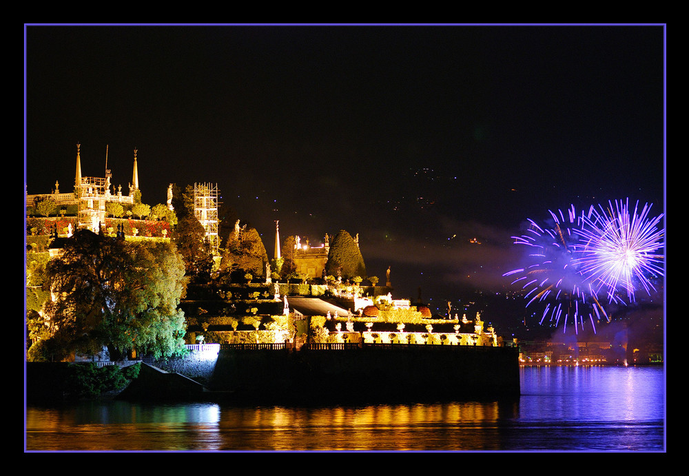 Feuerwerk am Lago Maggiore