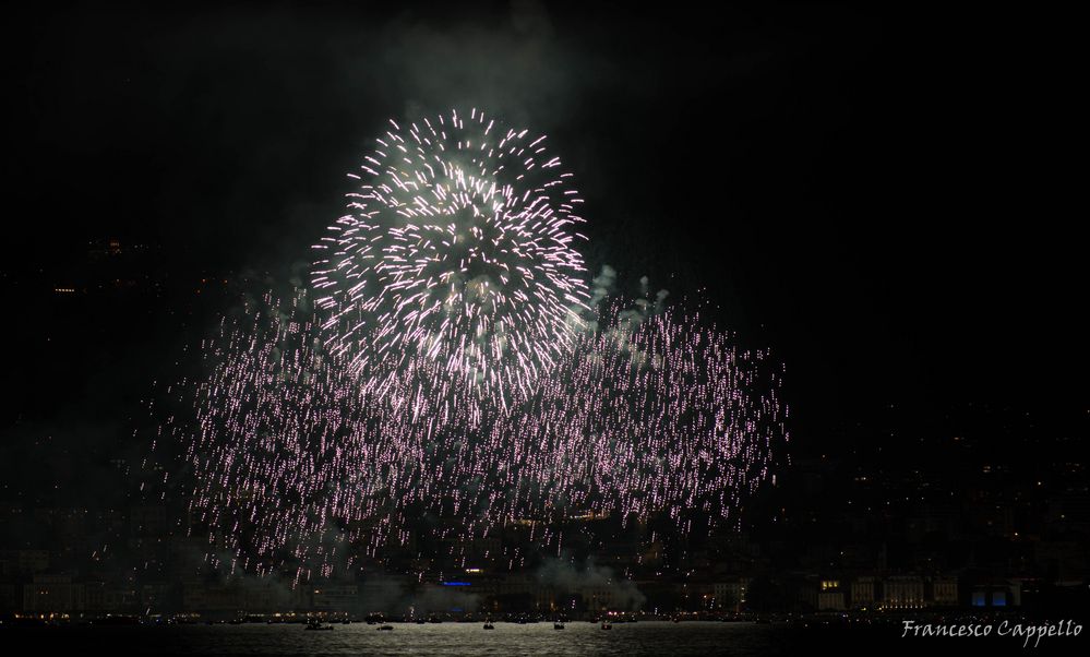 Feuerwerk am Luganersee zum Nationalfeiertag (2)