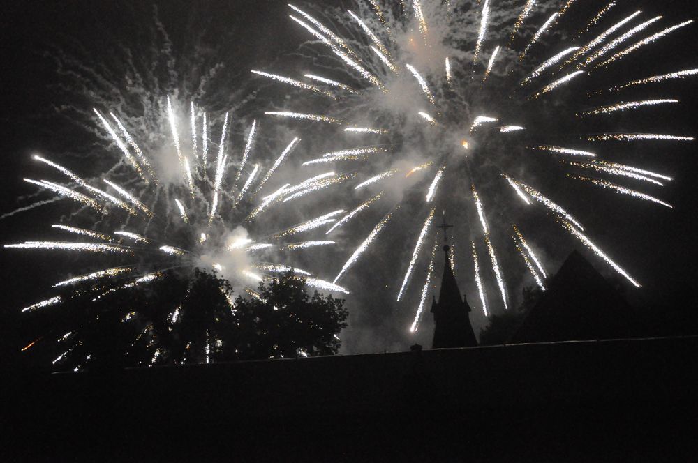 Feuerwerk am Rhein