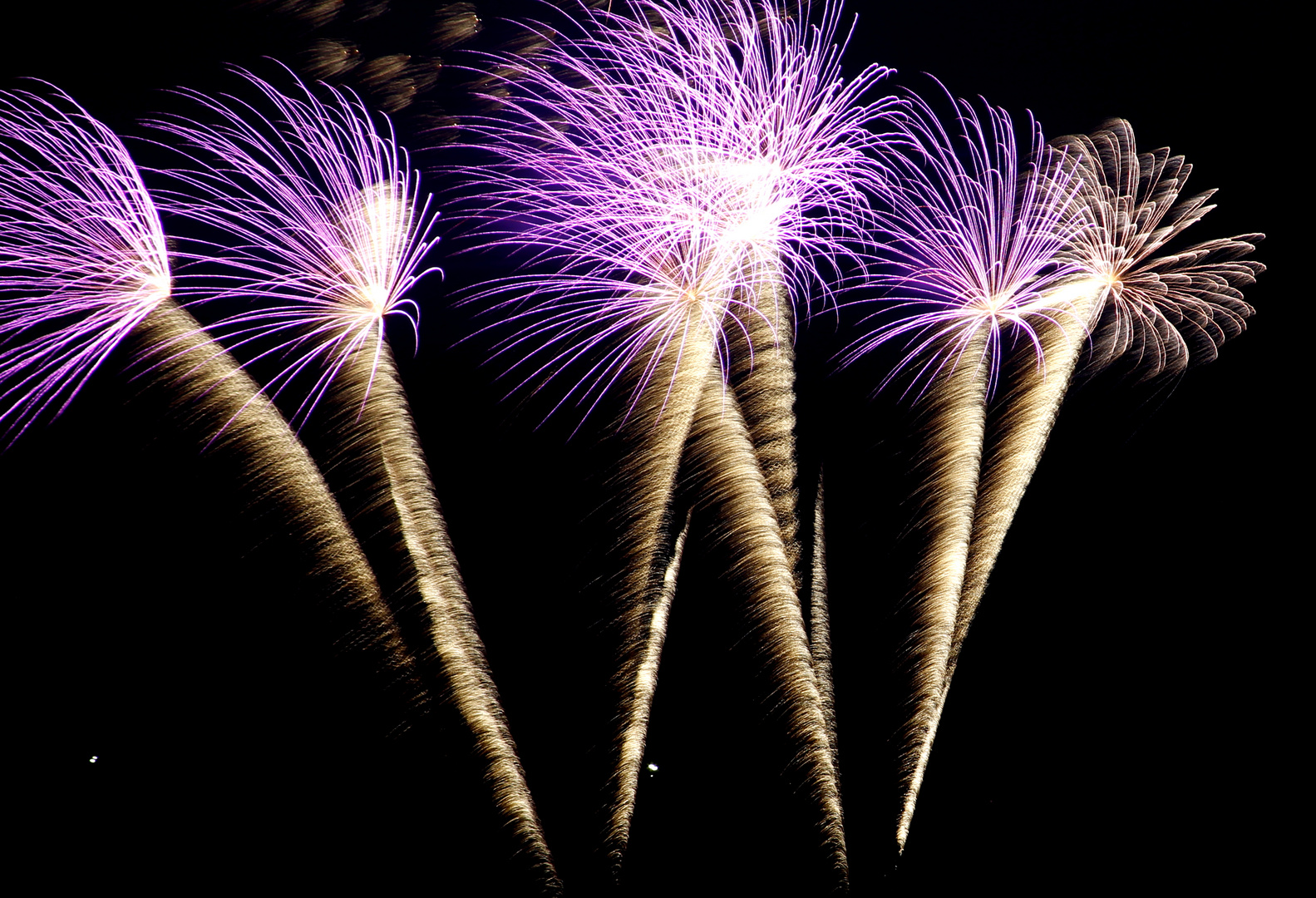 "Feuerwerk am Rhein bei Wesel"