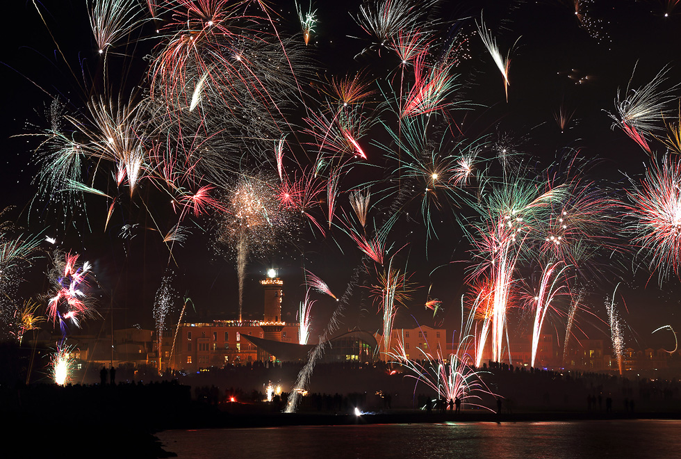 Feuerwerk am Strand