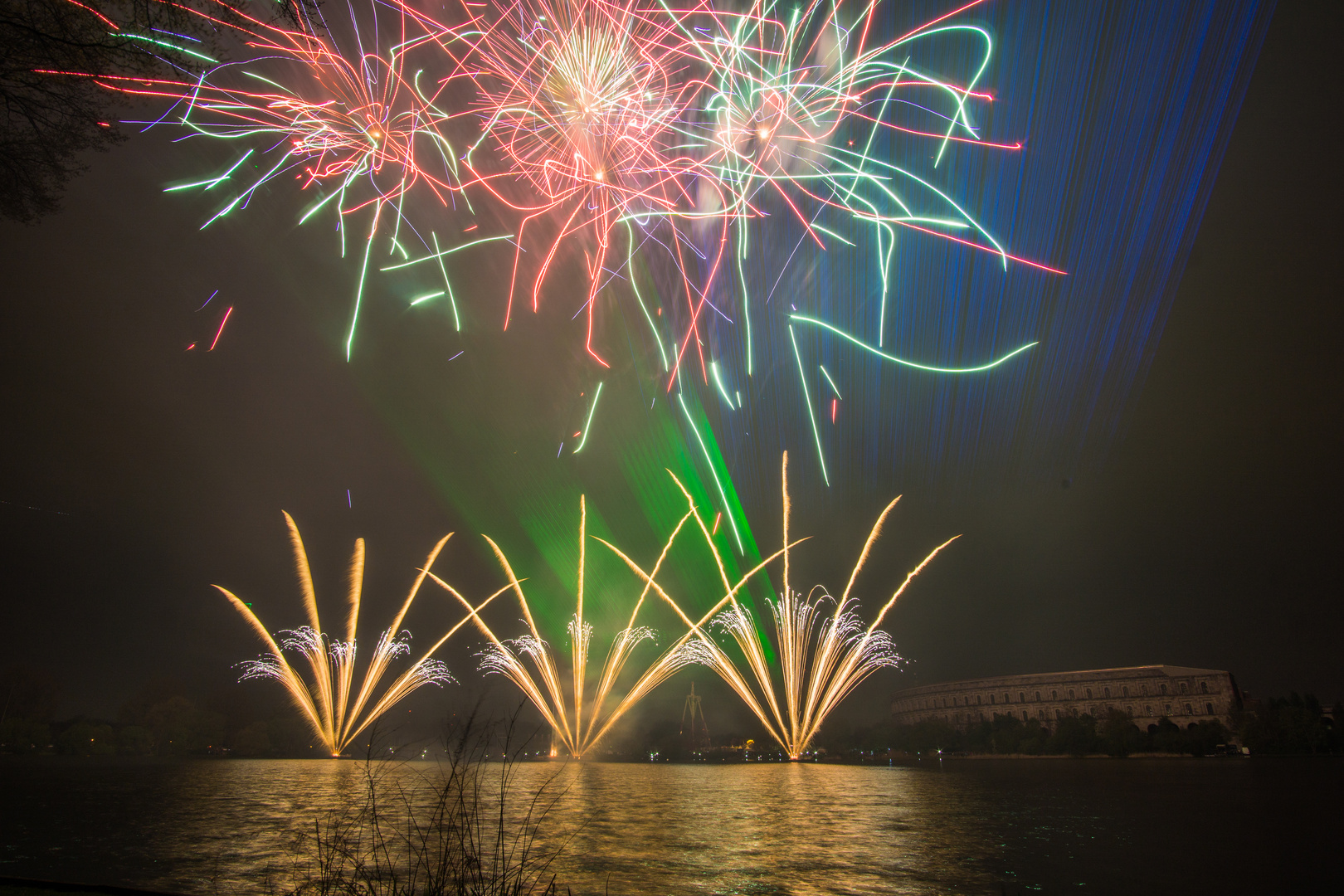 Feuerwerk am Volksfest Nürnberg