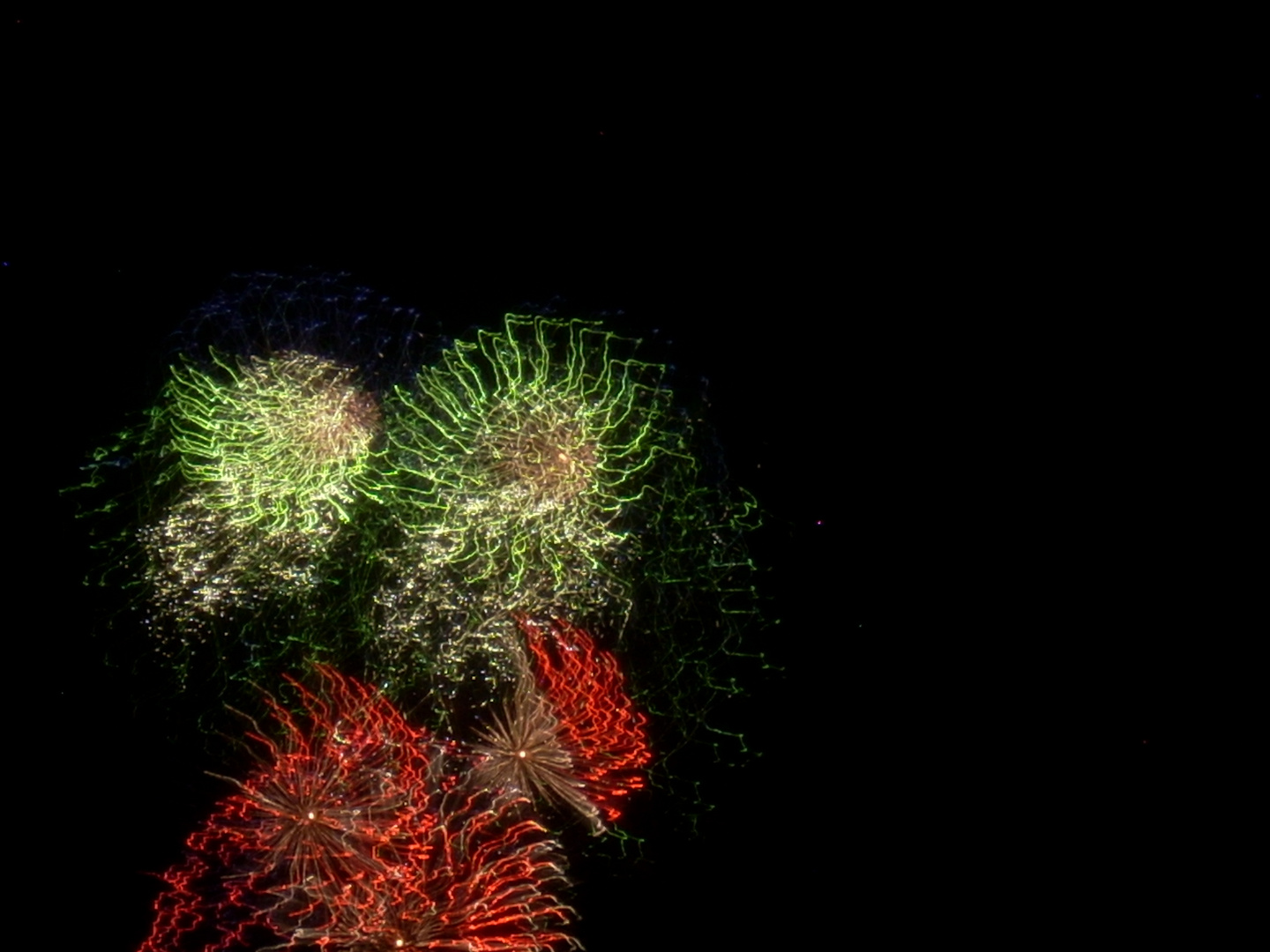 Feuerwerk an Junihimmel ...