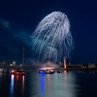 Feuerwerk auf der Kirmes in Düsseldorf