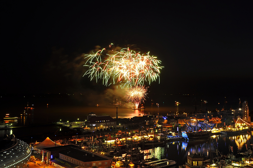 Feuerwerk auf der Weser I