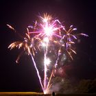 Feuerwerk bei Mondschein