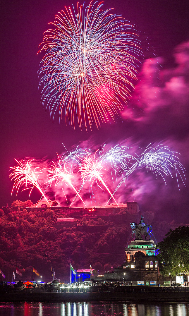 Feuerwerk bei Rhein in Flammen 3