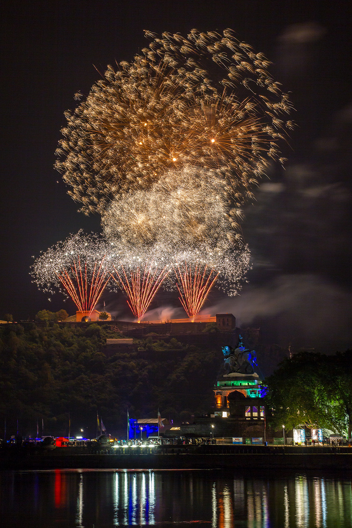 Feuerwerk bei Rhein in Flammen Nr.4