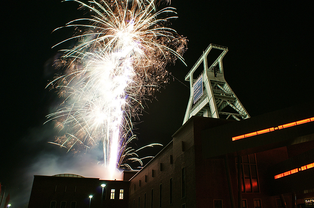 Feuerwerk beim 8. Nordrhein-Westfälischen Knappentag in Bochum.