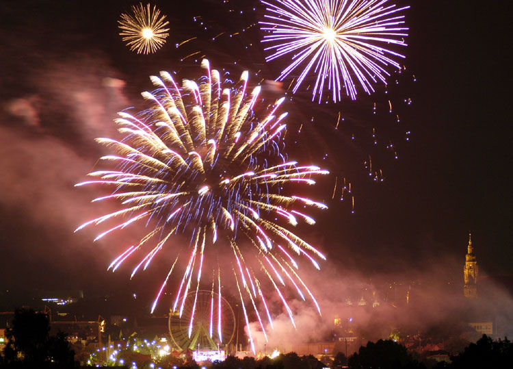 Feuerwerk beim Coburger Vogelschießen