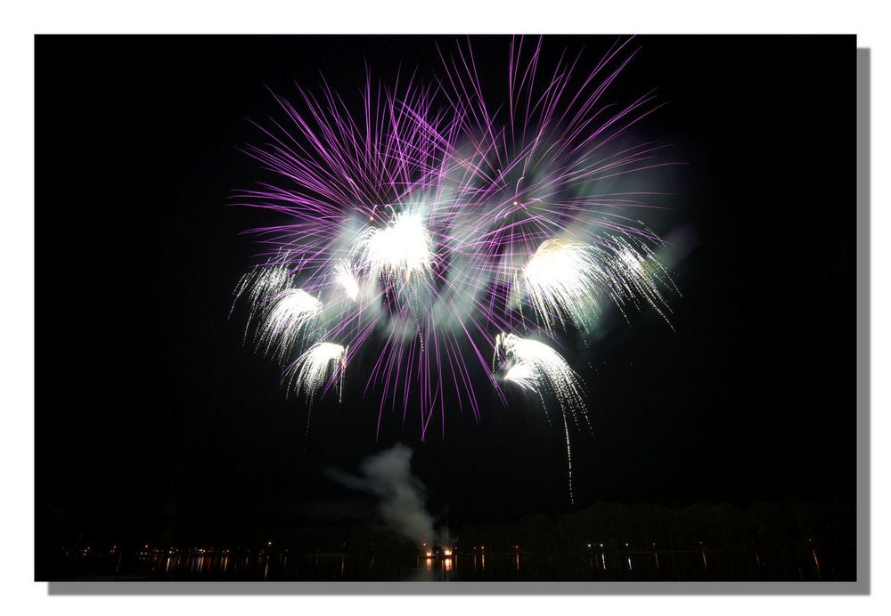 Feuerwerk beim Frühlingsvolksfest Nürnberg 1