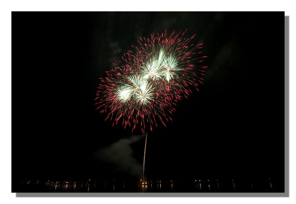 Feuerwerk beim Frühlingsvolksfest Nürnberg 2