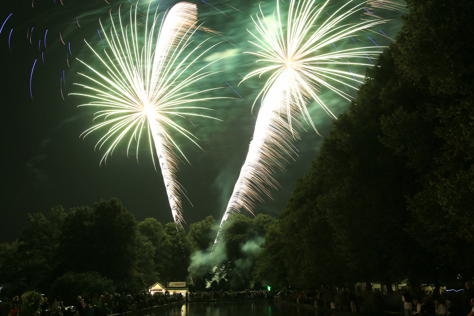 Feuerwerk beim Randevouz im Stadtpark