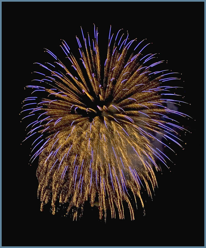 Feuerwerk beim Straubinger Volksfest Bild 1