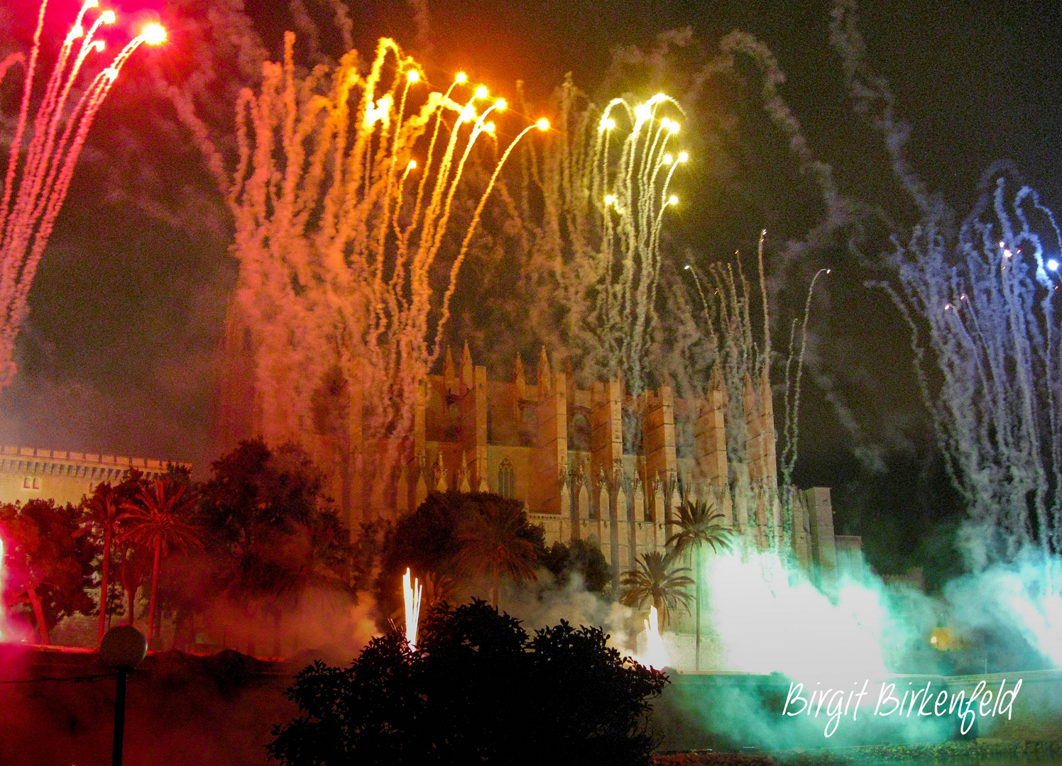 Feuerwerk beim TUI Marathon 2013