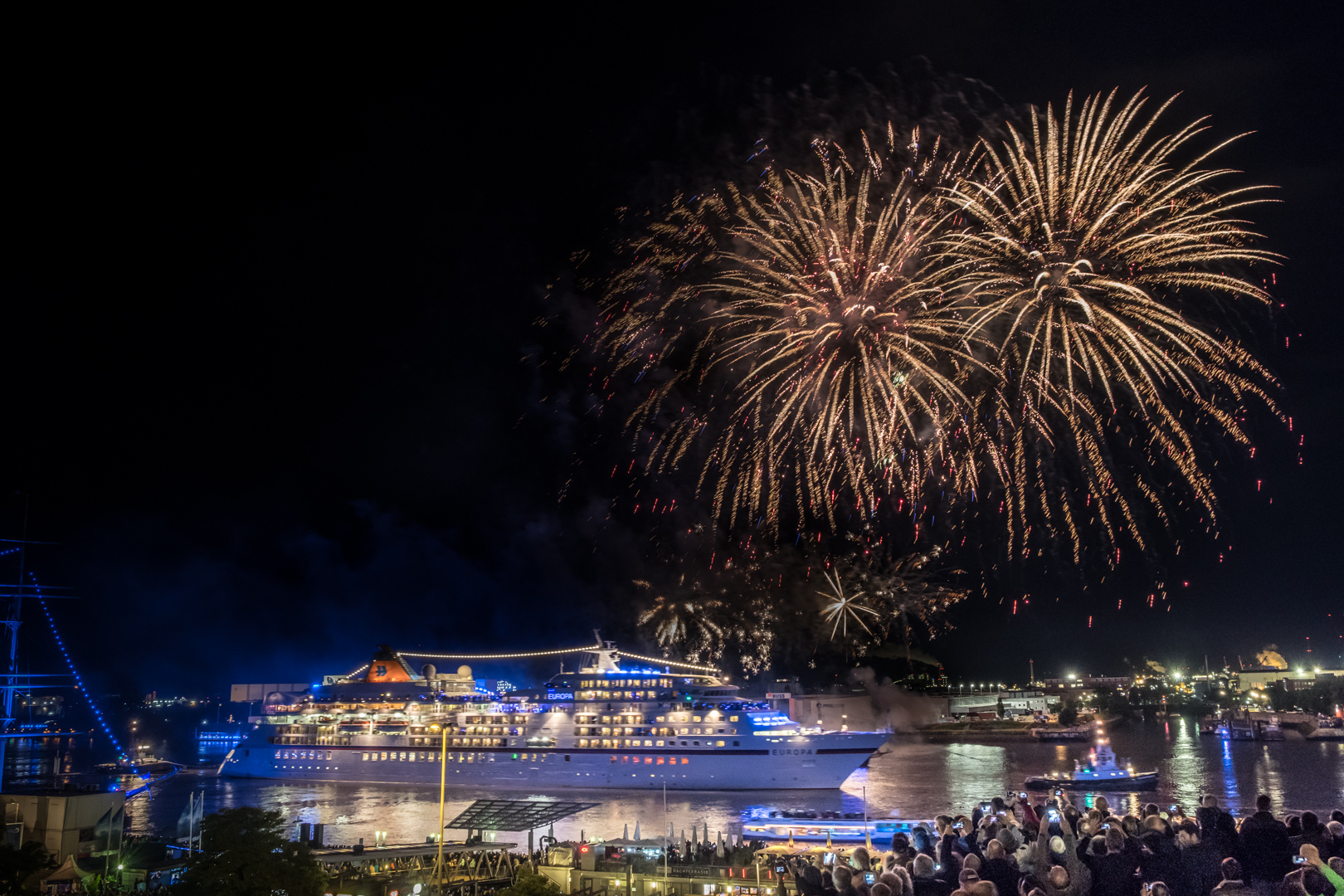 cruise days hamburg 2023 feuerwerk