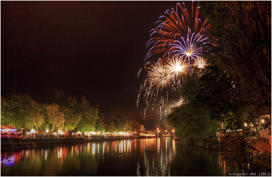 FEUERWERK