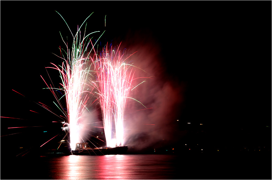 Feuerwerk gerade eben in Langenargen am Bodensee