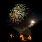 Feuerwerk im Mondschein