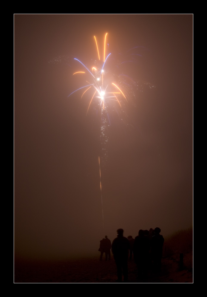 Feuerwerk im Nebel