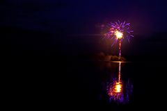 Feuerwerk im See