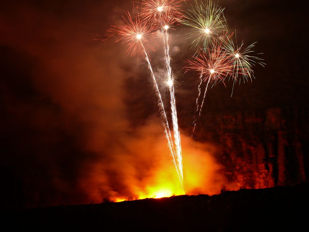 Feuerwerk im Steinbruch Hagen