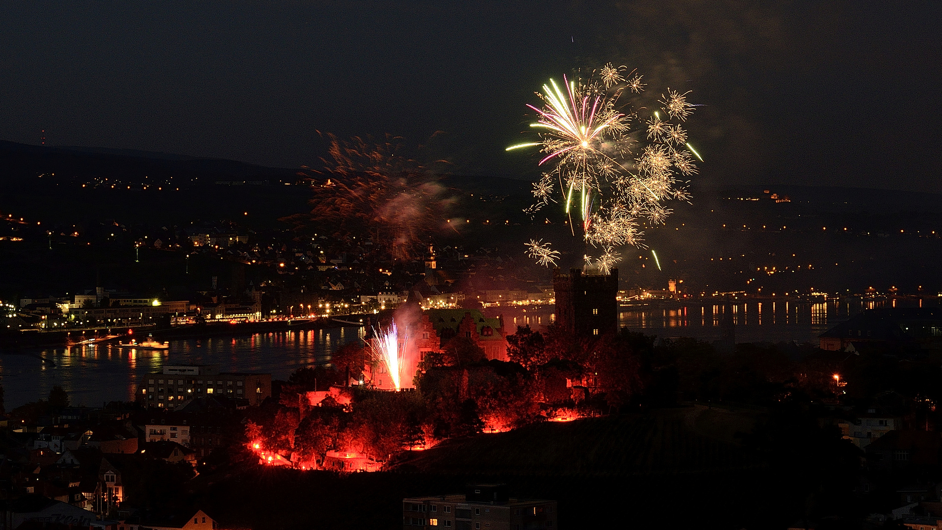 Feuerwerk in Bingen