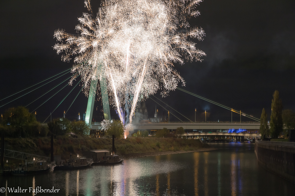 Feuerwerk in Köln am Rhein