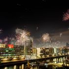 Feuerwerk in Silvesternacht in der Hafencity Hamburg