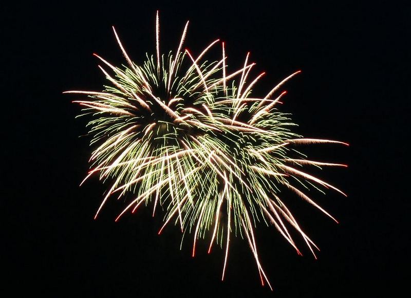 Feuerwerk in Solingen, Ortschaft Rüden, am 8. Juni 2007 (1)