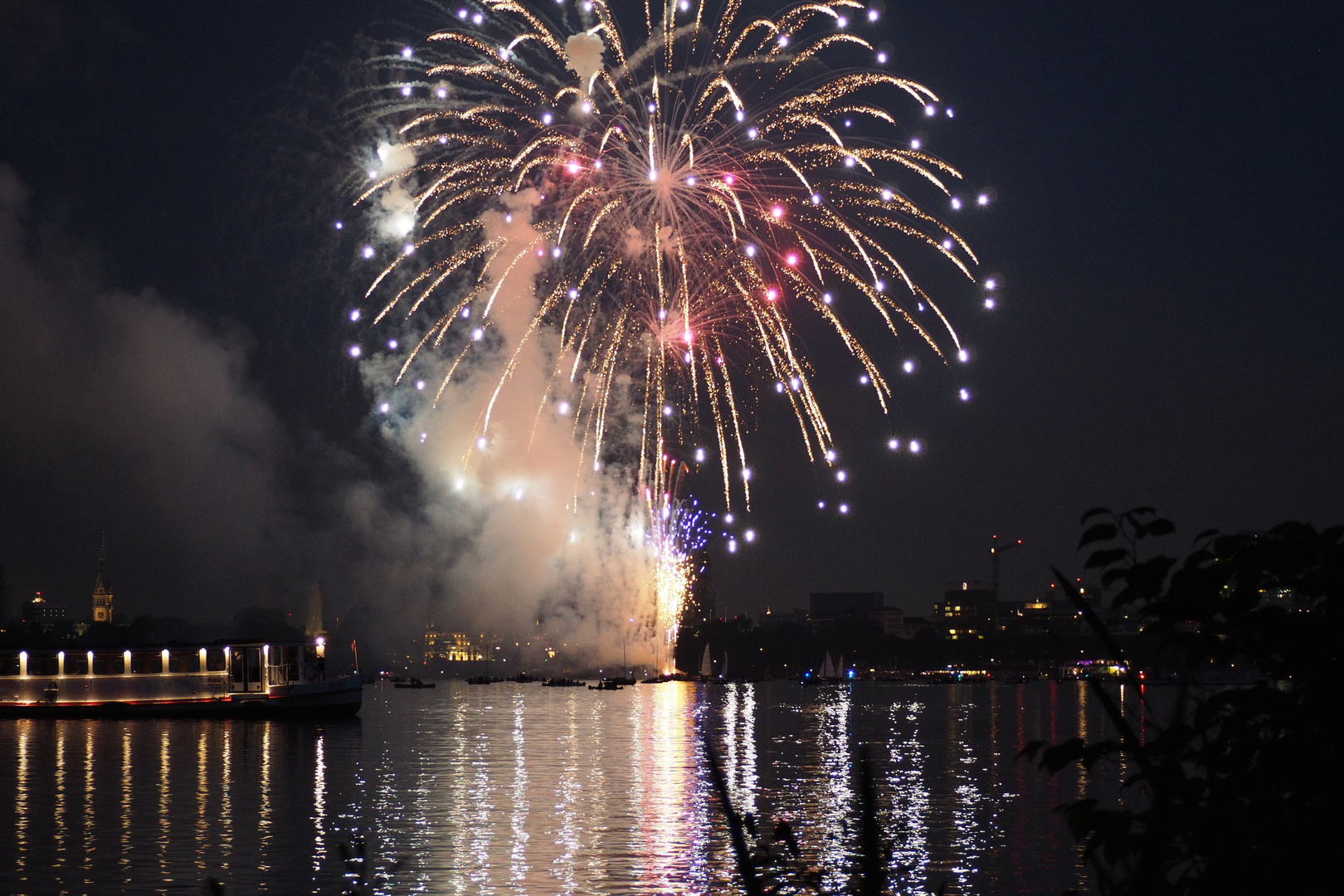 Feuerwerk Kirschblütenfest 2014 - I