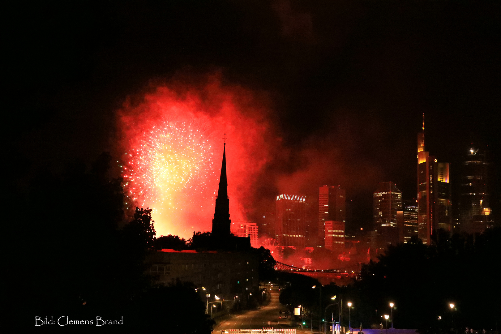 Feuerwerk Mainuferfest FFM 08.23