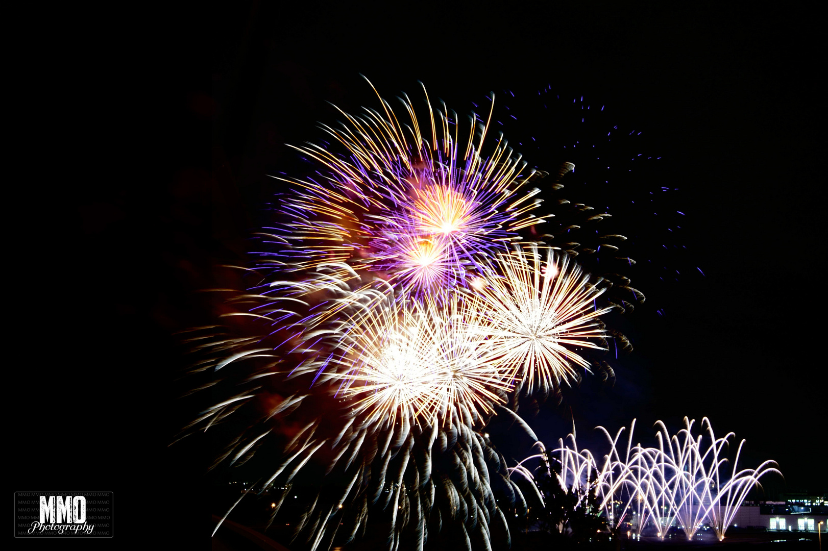 Feuerwerk neueröffnung Pierburg