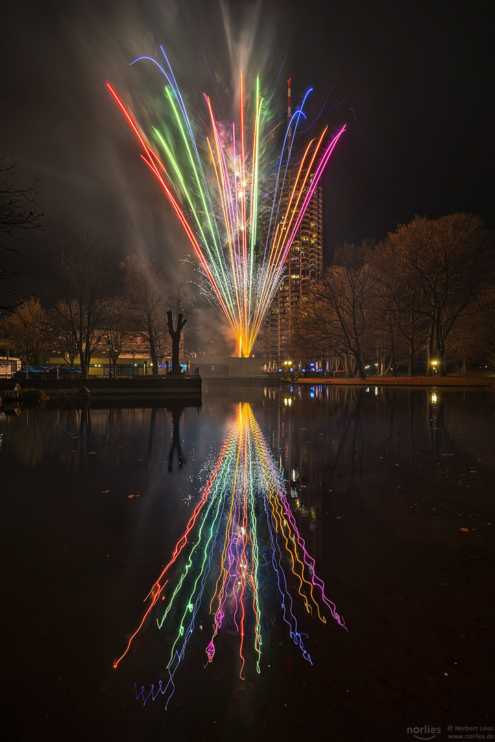 Feuerwerk Spiegelung