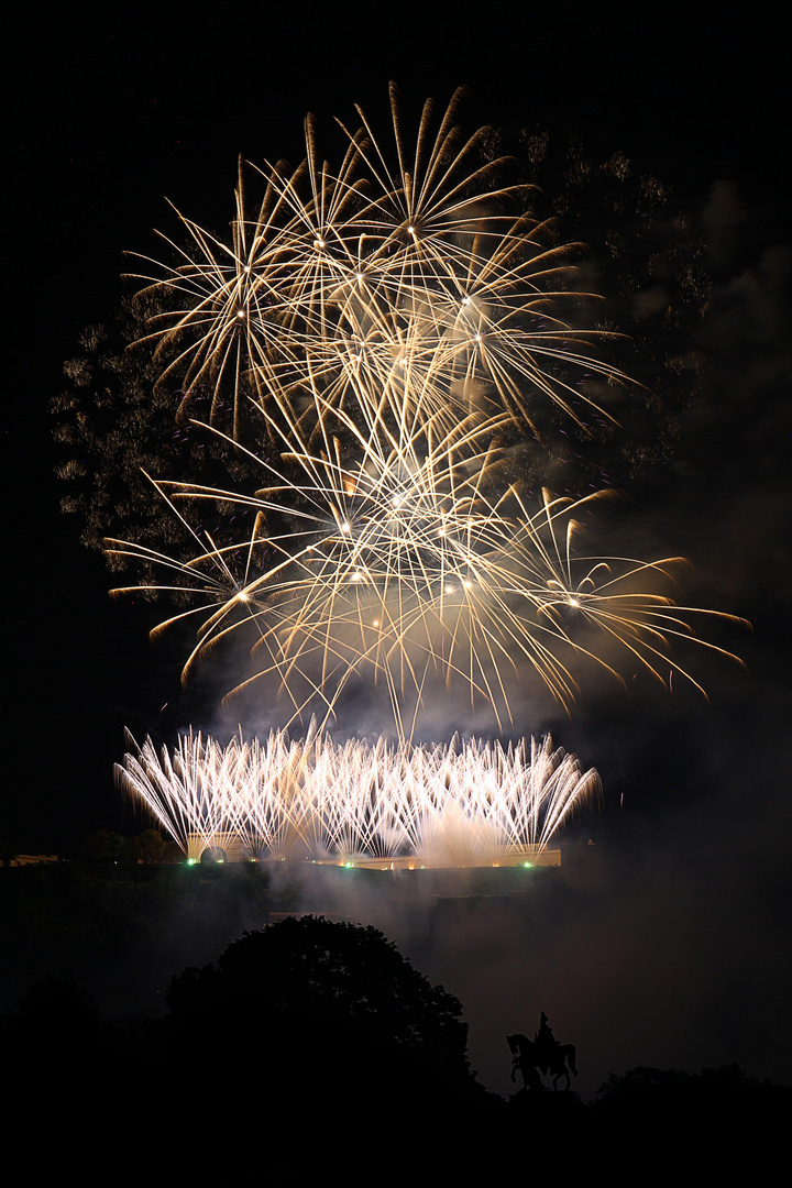 Feuerwerk über dem Deutschem Eck