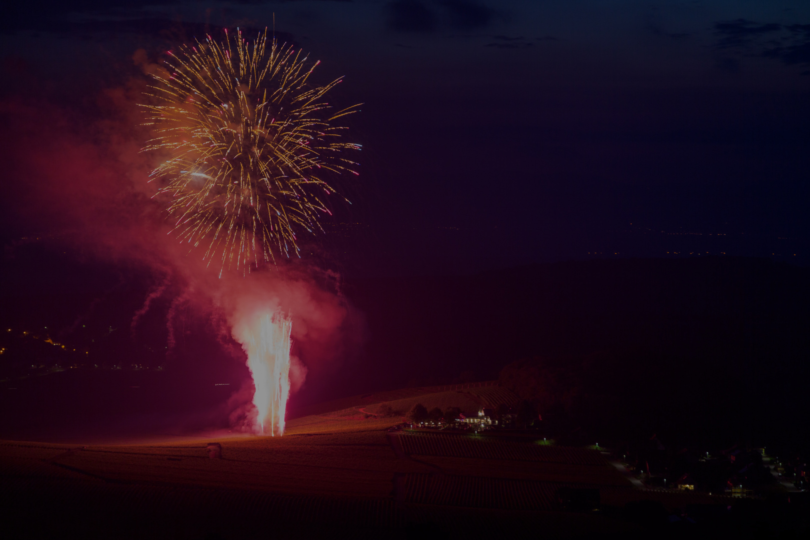 Feuerwerk über dem Kaiserstuhl