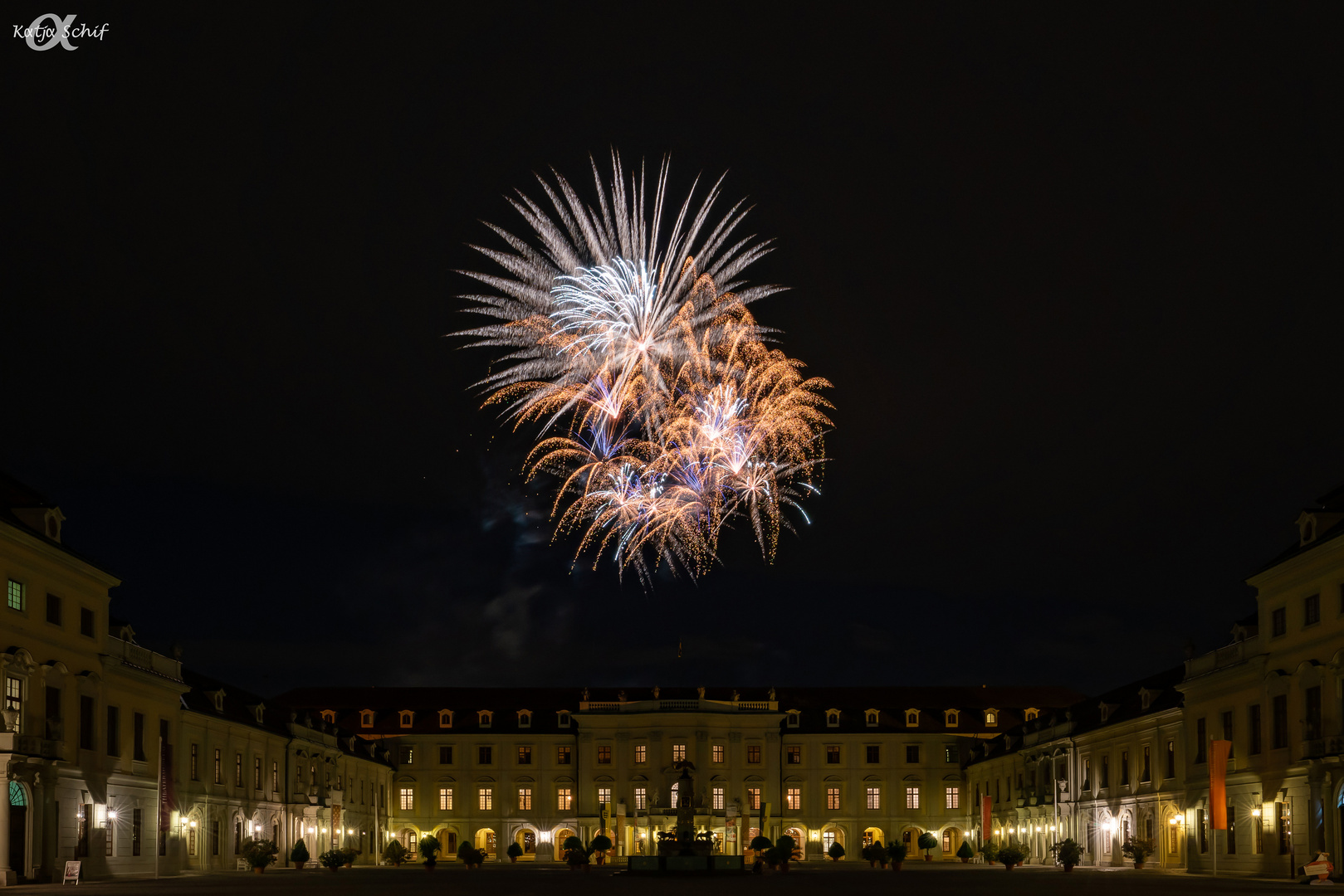 Feuerwerk über dem Ludwigsburger Schloß