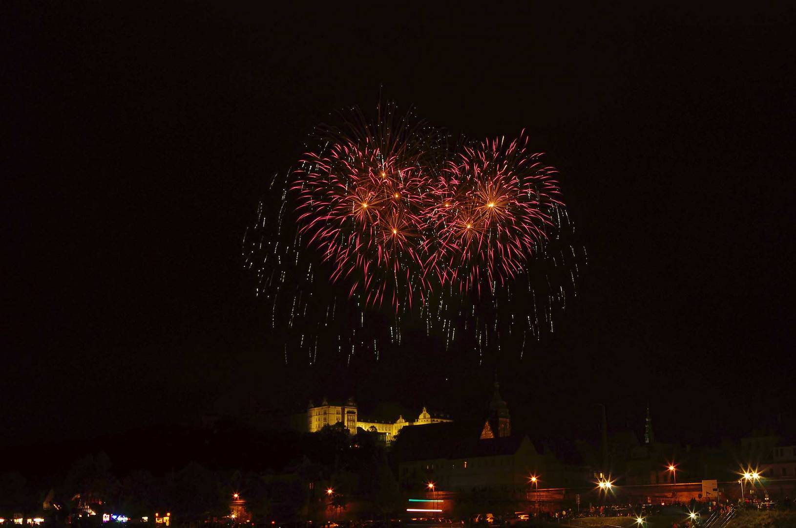 Feuerwerk über dem Schloss Sonnenstein