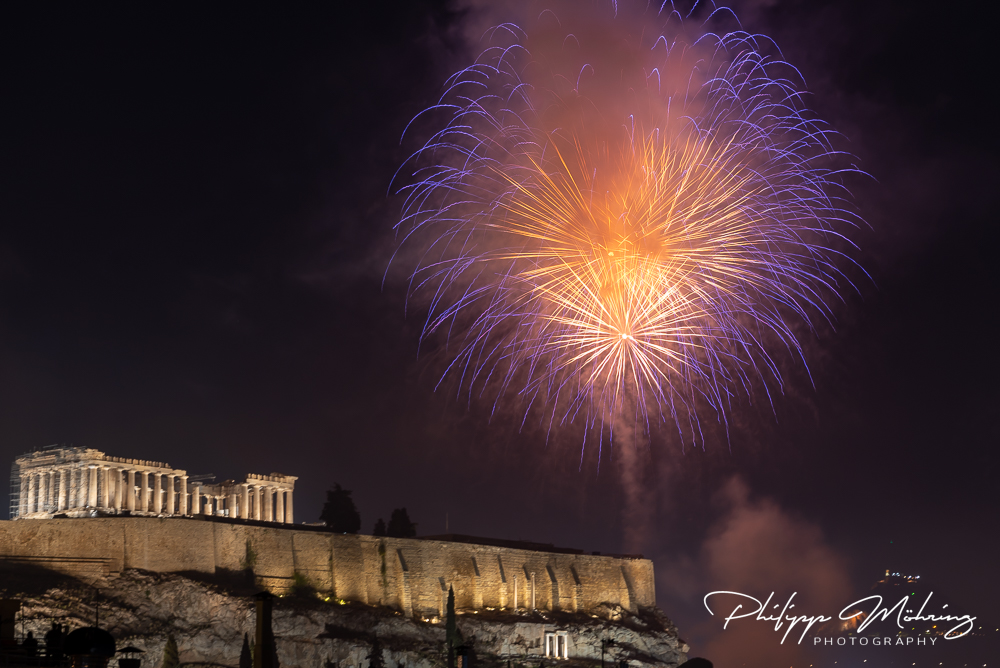 Feuerwerk über der Akropolis.