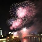 Feuerwerk über der Moskwa in Moskau