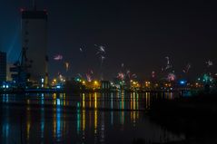 Feuerwerk über der Weser