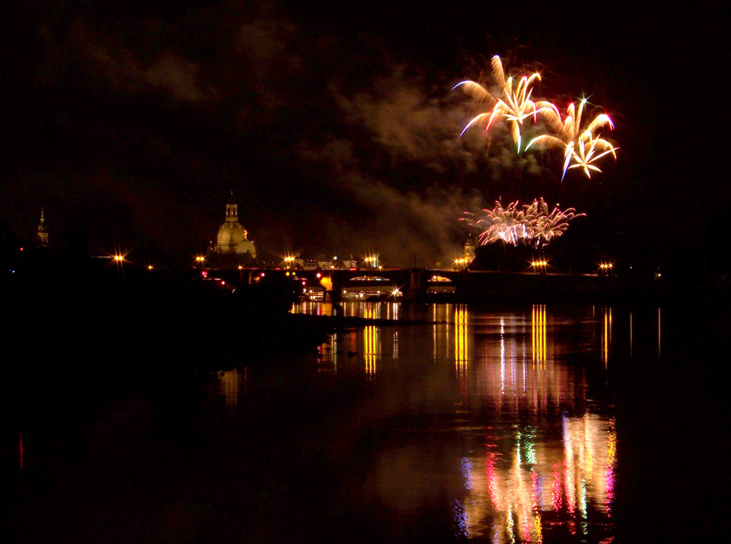 Feuerwerk über Dresden