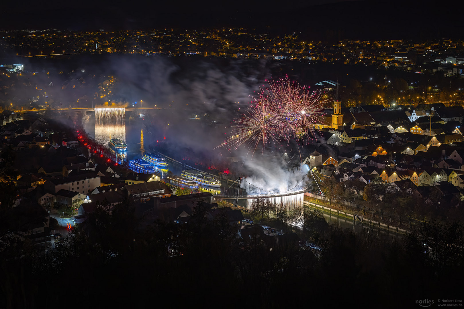 Feuerwerk über Kelheim