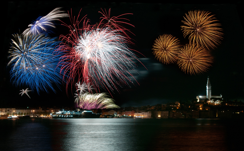 Feuerwerk über Rovinj