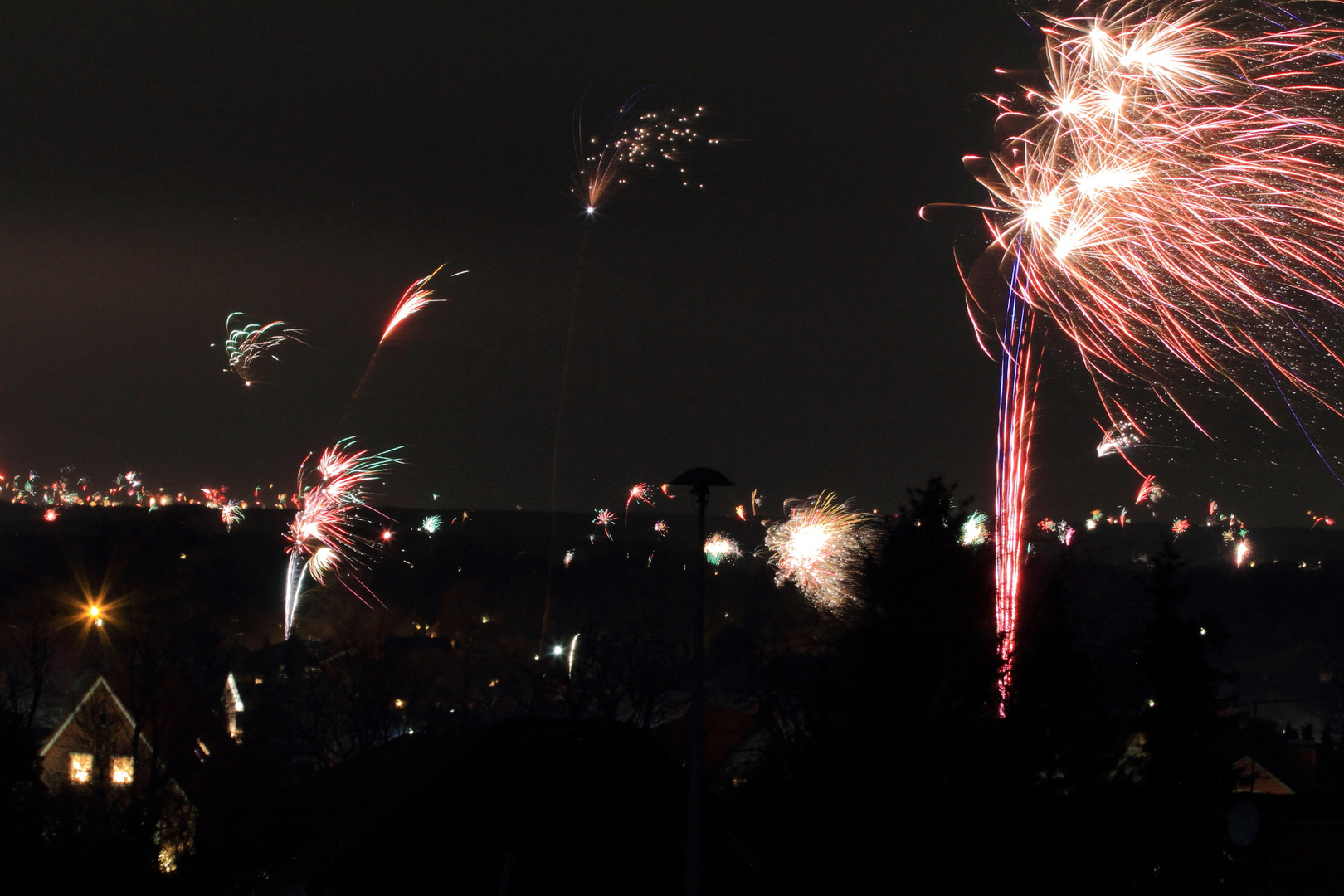 Feuerwerk über Sylvester 2012 Brackel