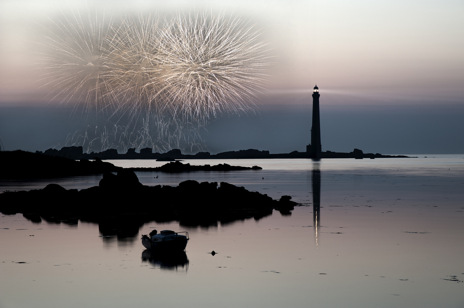 Feuerwerk über`m Meer