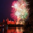 Feuerwerk überm Schloss johannisburg