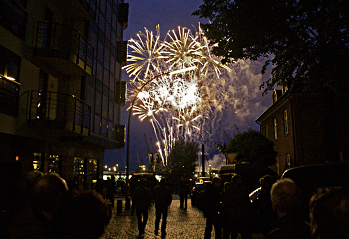 Feuerwerk und alle gehen hin