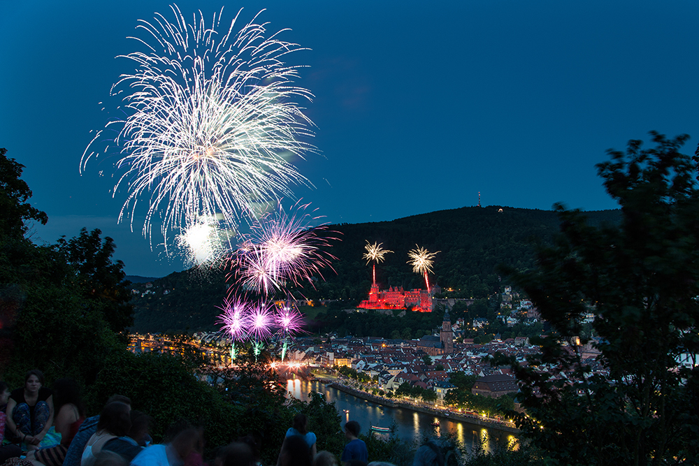 Feuerwerk und Heidelberger Schlossbeleuchtung