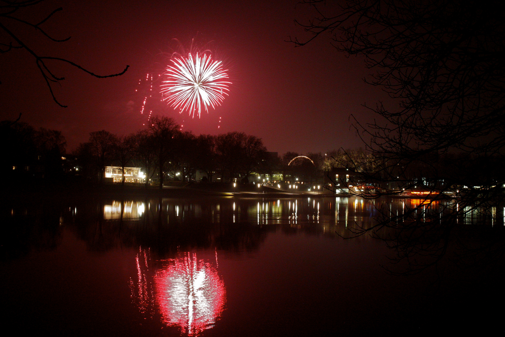 Feuerwerk und Riesenrad in Münster beim Send